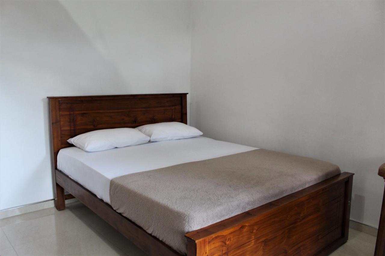 Amado Homestay Ella Buitenkant foto